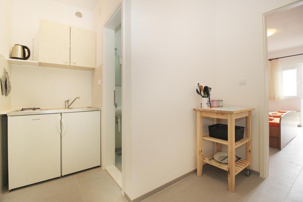 Stanicicke Apartments Baška Voda Esterno foto