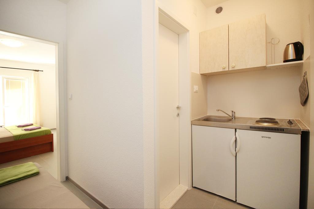 Stanicicke Apartments Baška Voda Esterno foto
