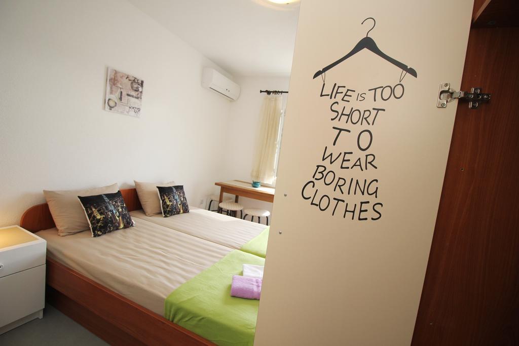 Stanicicke Apartments Baška Voda Esterno foto