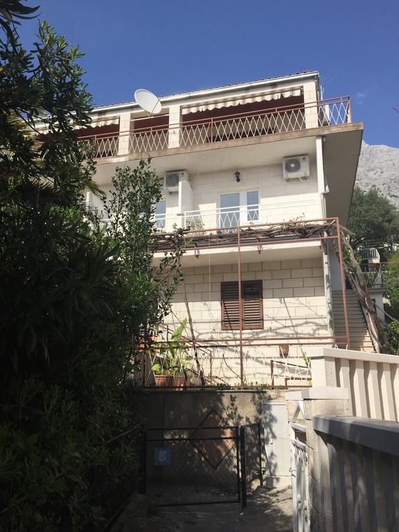 Stanicicke Apartments Baška Voda Esterno foto