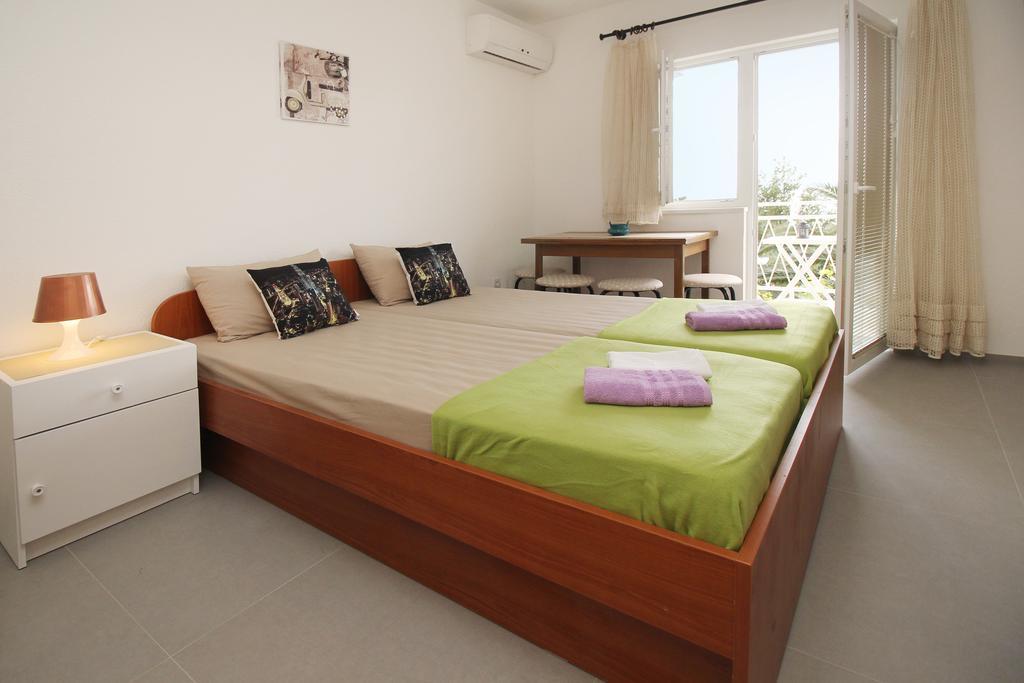 Stanicicke Apartments Baška Voda Esterno foto